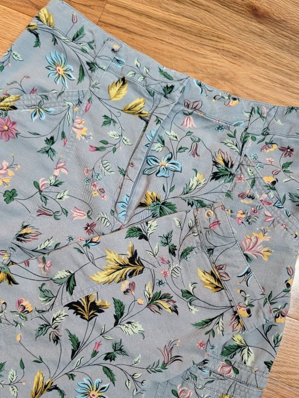 Anthropologie Womens 6 Blue Floral High Rise Crop Utility Cargo Joggers Pants